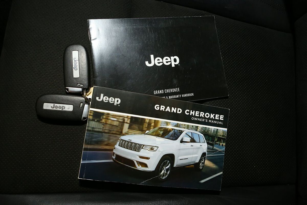 2021 Jeep Grand Cherokee Night Eagle WK