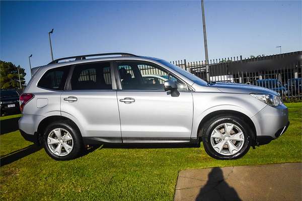 2015 Subaru Forester 2.5i-L S4