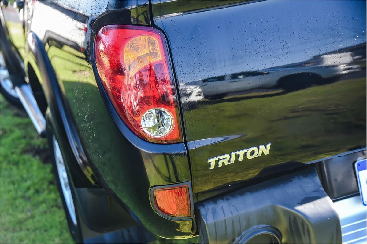 2013 Mitsubishi Triton GLX MN 4X4