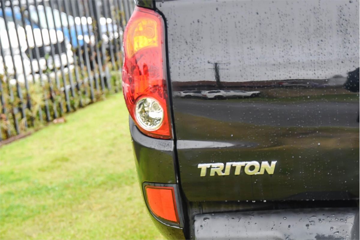 2013 Mitsubishi Triton GLX MN 4X4