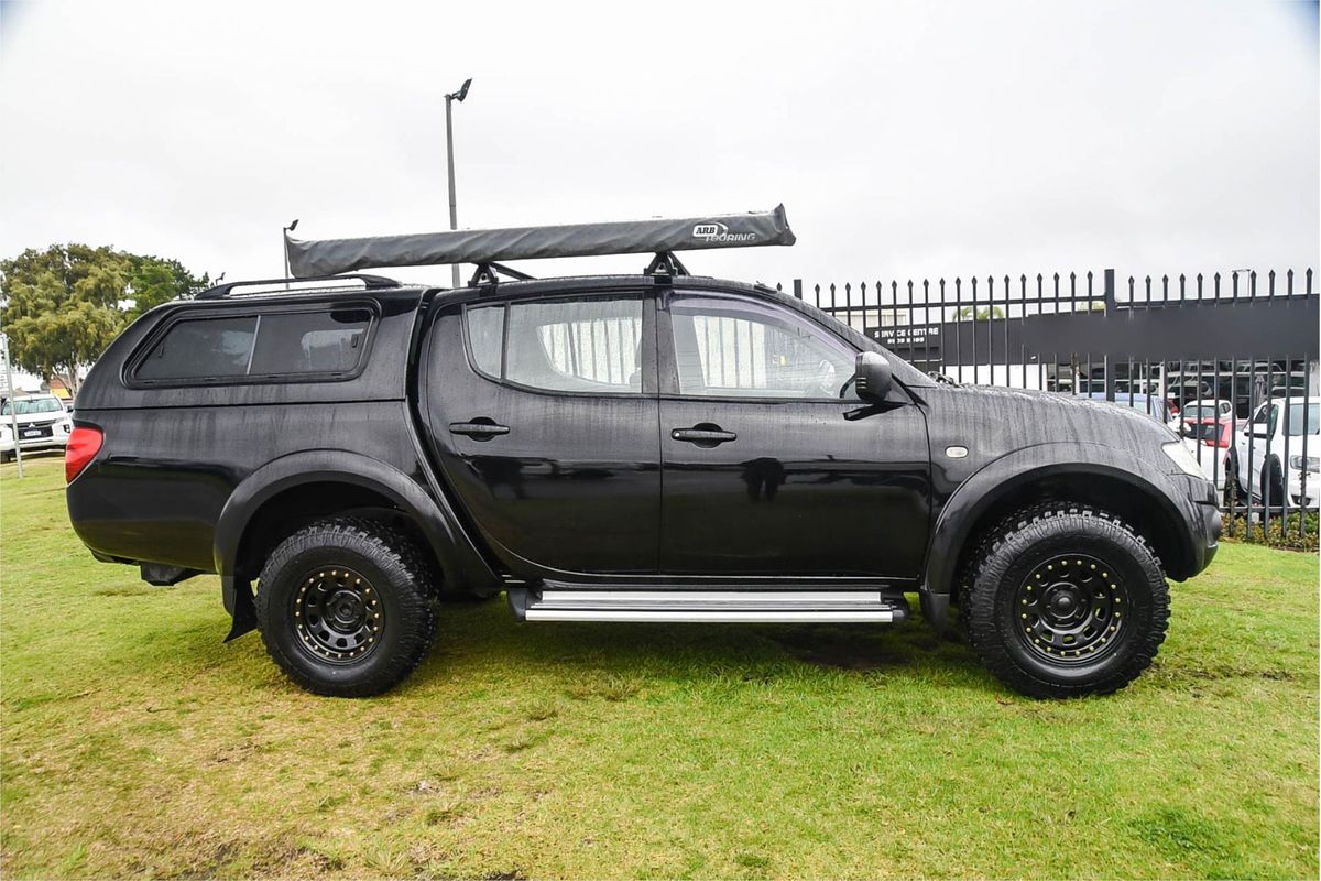 2013 Mitsubishi Triton GLX MN 4X4