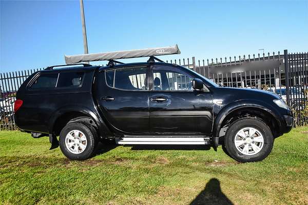 2013 Mitsubishi Triton GLX MN 4X4