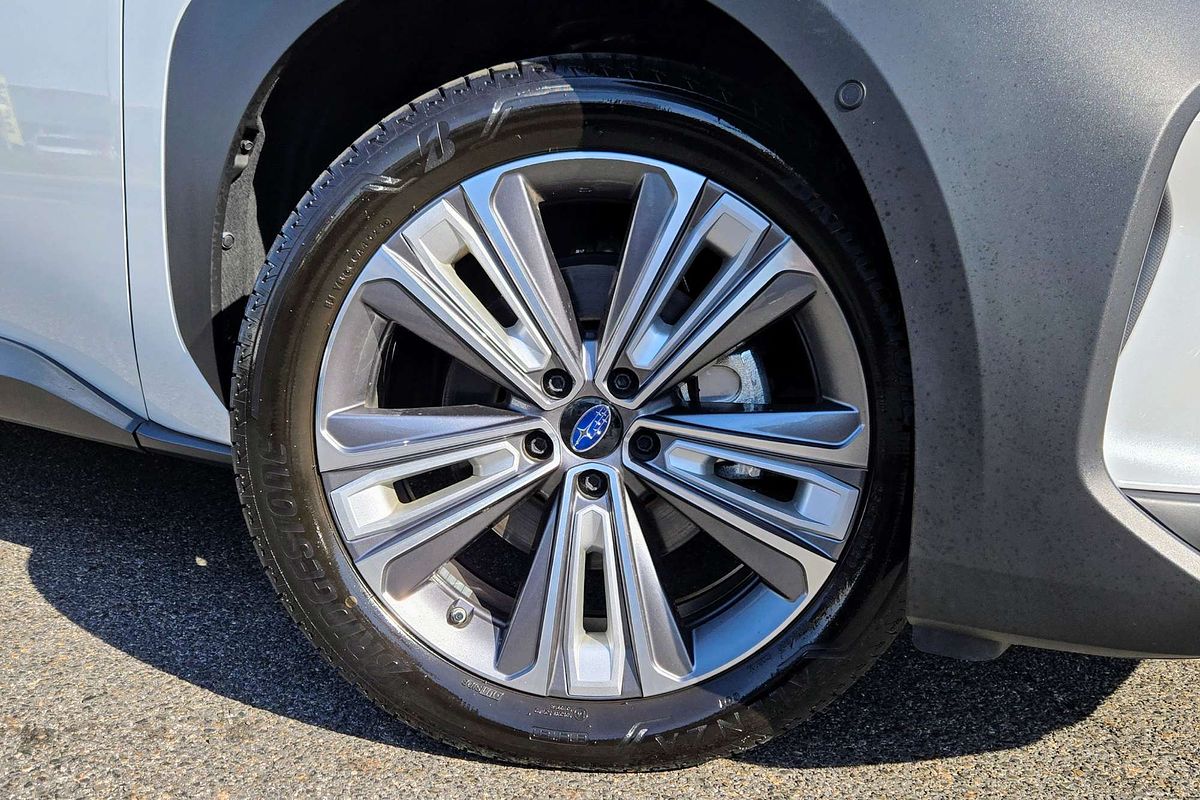 2023 Subaru Solterra AWD Touring E1-1
