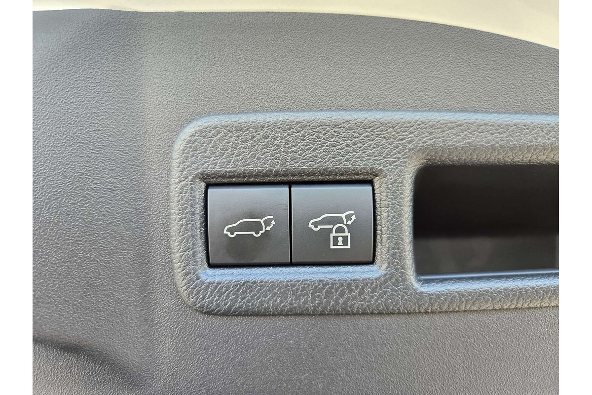 2023 Subaru Solterra AWD Touring E1-1