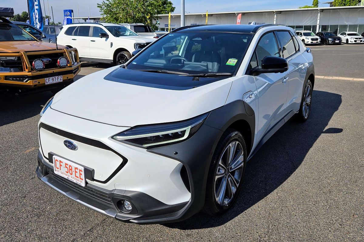 2023 Subaru Solterra AWD Touring E1-1