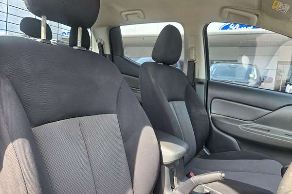 2015 Mitsubishi Triton GLX MQ 4X4