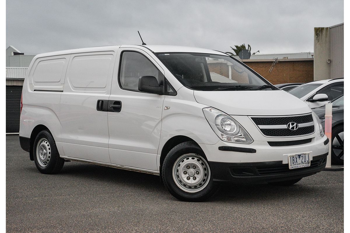 2013 Hyundai iLoad TQ2-V