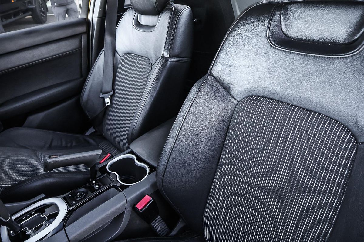 2011 Holden Ute SS Thunder VE Series II Rear Wheel Drive