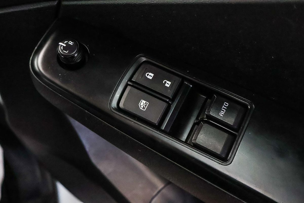 2020 Isuzu D-MAX SX High Ride Rear Wheel Drive