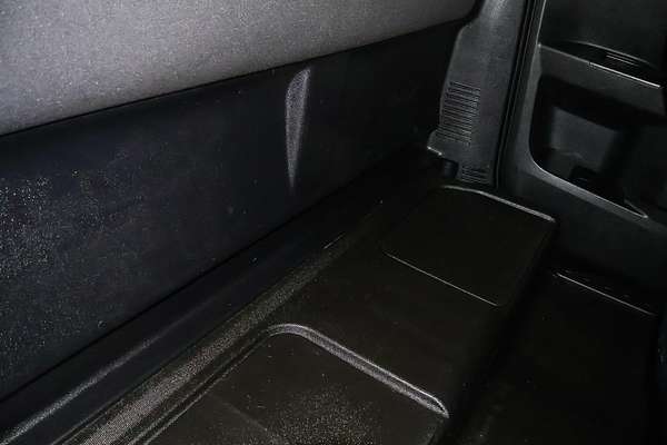 2020 Isuzu D-MAX SX High Ride Rear Wheel Drive
