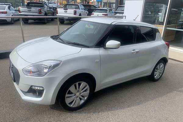 2018 Suzuki Swift GL Navigator AZ
