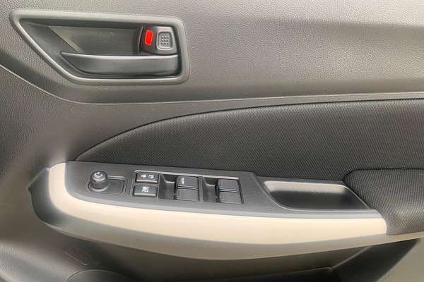 2018 Suzuki Swift GL Navigator AZ