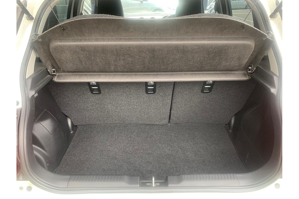 2018 Suzuki Swift GL Navigator AZ