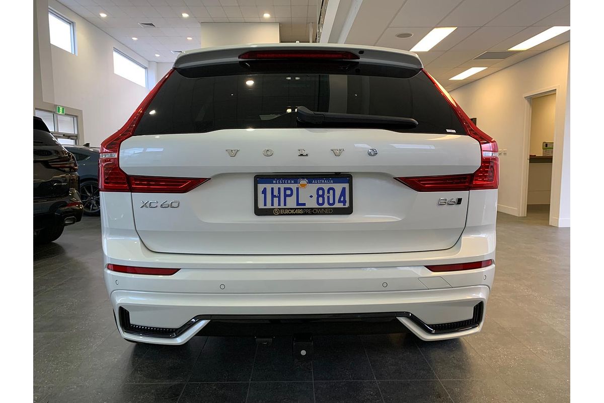 2022 Volvo XC60 B6 R-Design