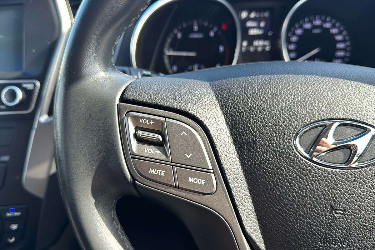 2017 Hyundai Santa Fe Active DM5 Series II