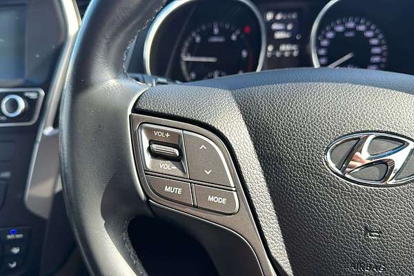 2017 Hyundai Santa Fe Active DM5 Series II