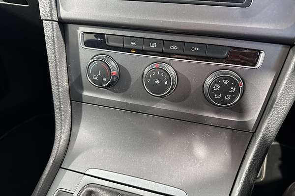 2015 Volkswagen Golf 90TSI 7