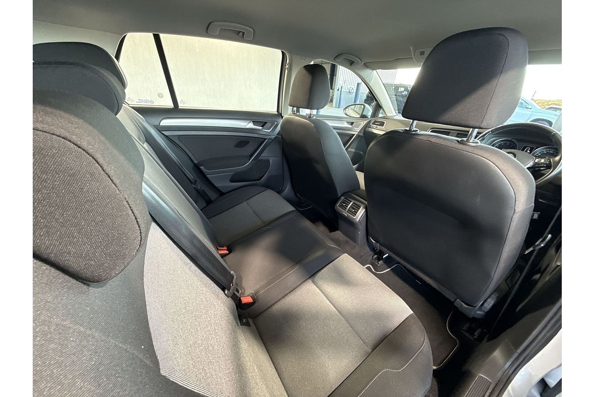 2015 Volkswagen Golf 90TSI 7