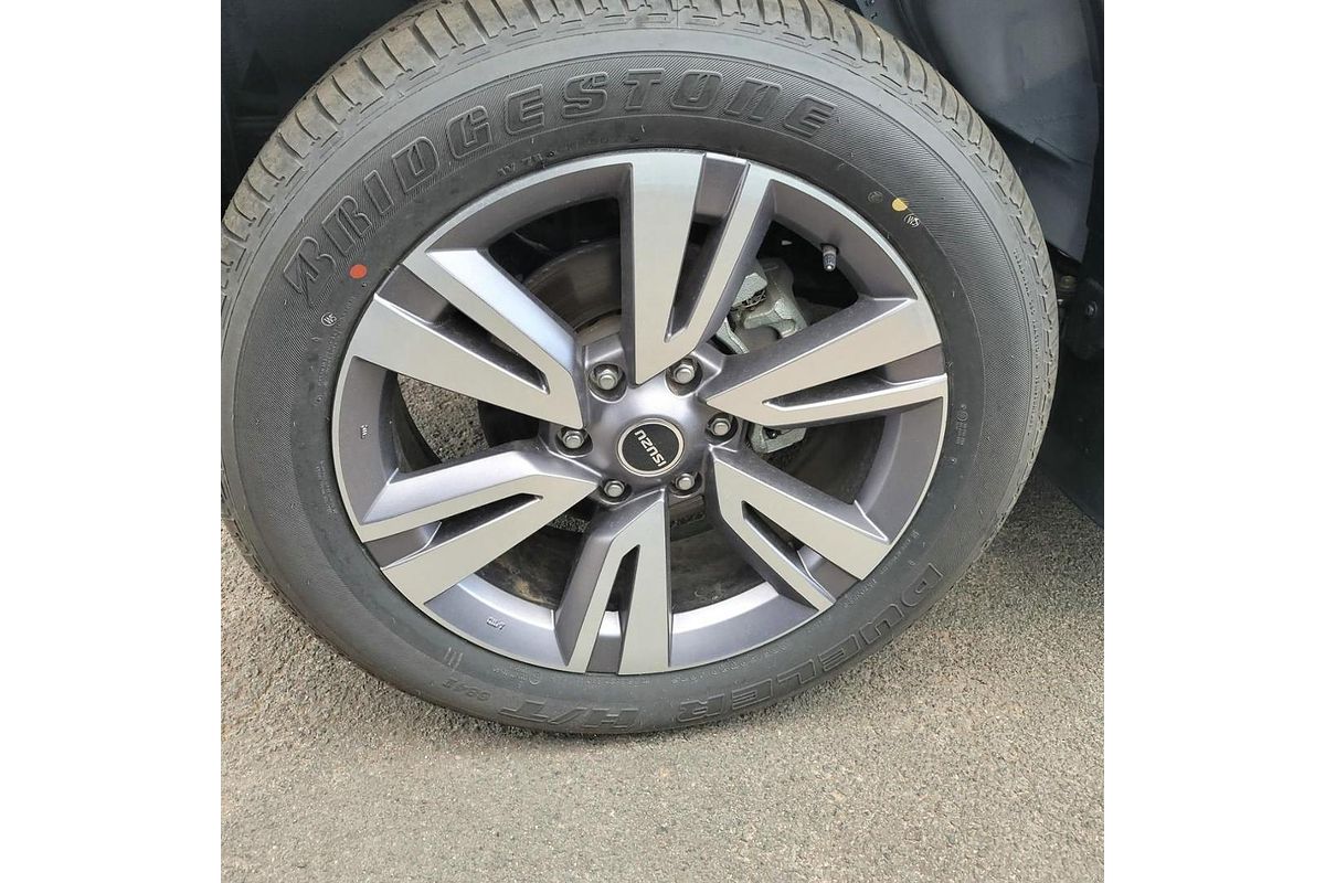 2023 Isuzu MU-X LS-T