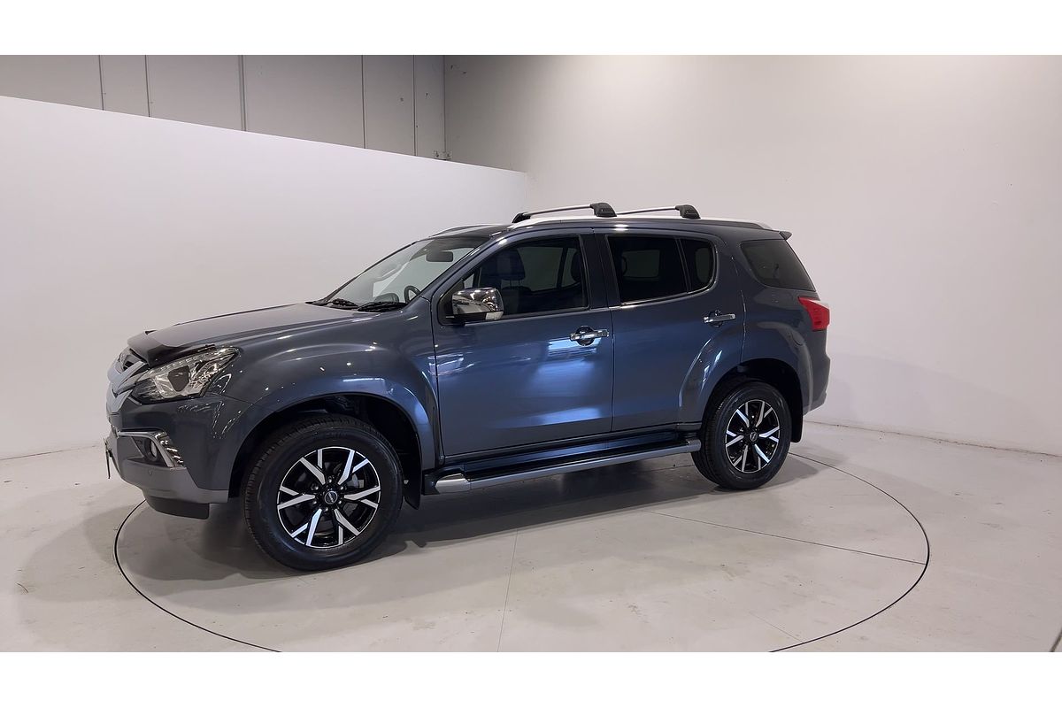 2021 Isuzu MU-X LS-T