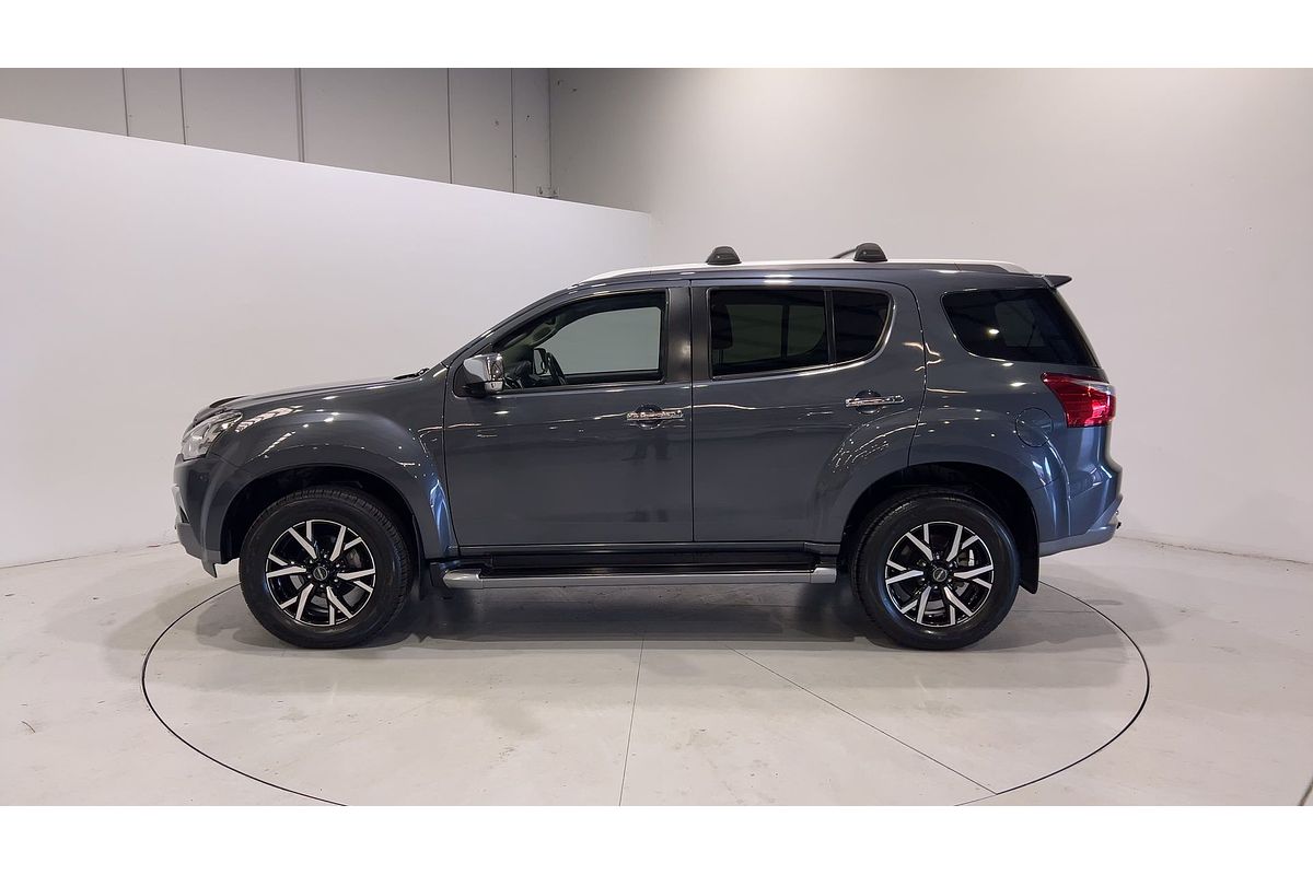 2021 Isuzu MU-X LS-T