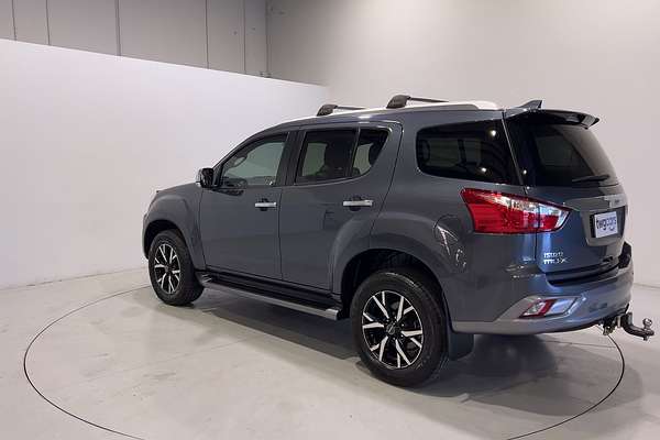 2021 Isuzu MU-X LS-T