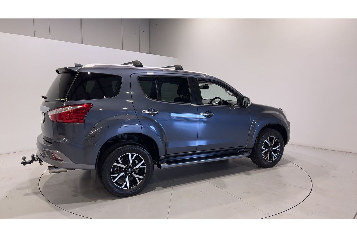 2021 Isuzu MU-X LS-T