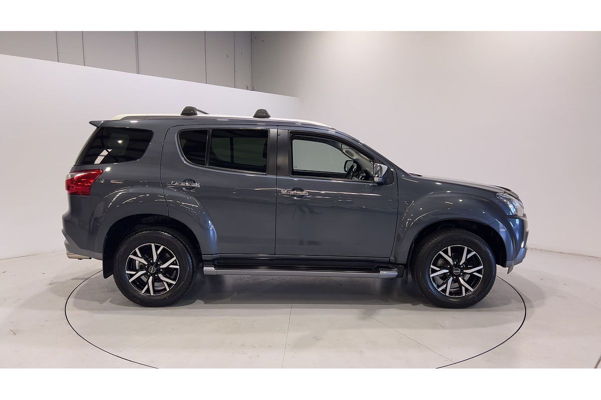 2021 Isuzu MU-X LS-T