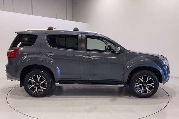 2021 Isuzu MU-X LS-T