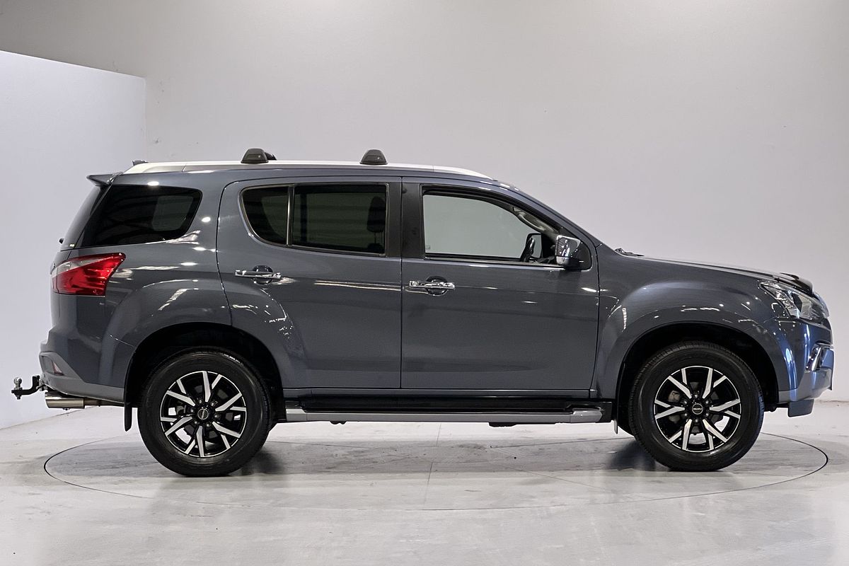 2021 Isuzu MU-X LS-T