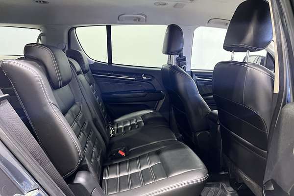 2021 Isuzu MU-X LS-T