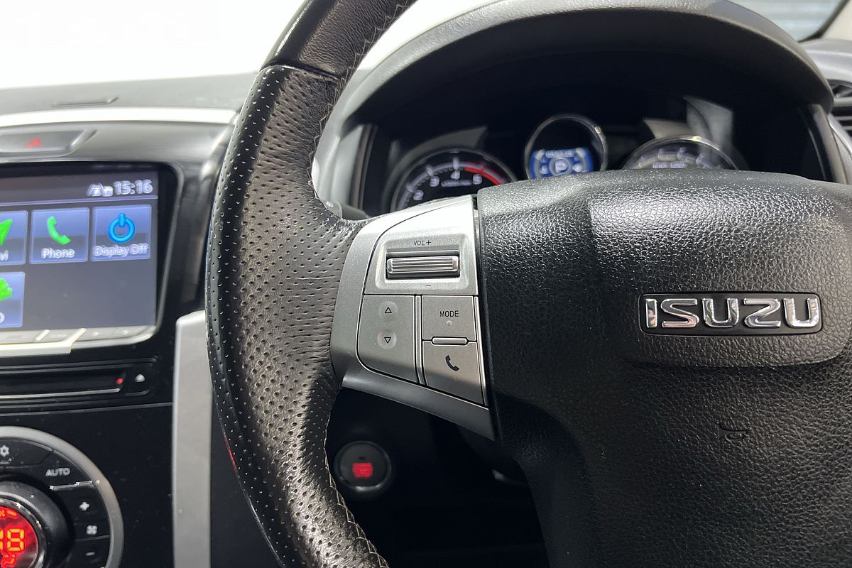 2021 Isuzu MU-X LS-T