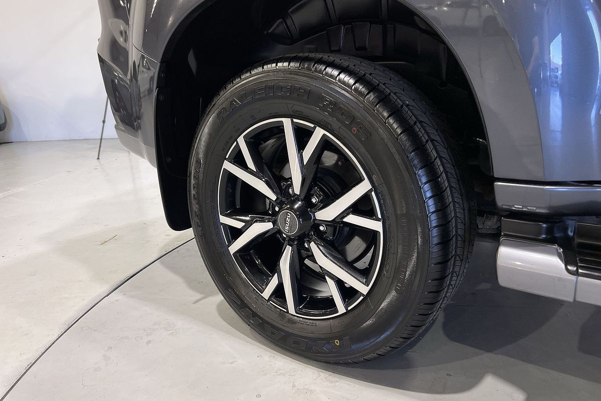 2021 Isuzu MU-X LS-T