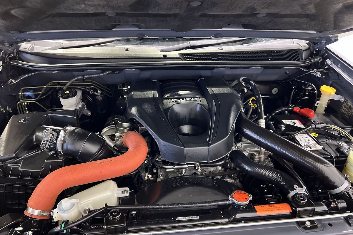 2021 Isuzu MU-X LS-T