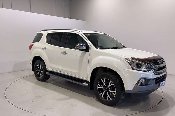 2021 Isuzu MU-X LS-T