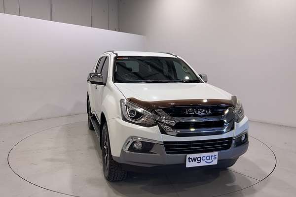 2021 Isuzu MU-X LS-T