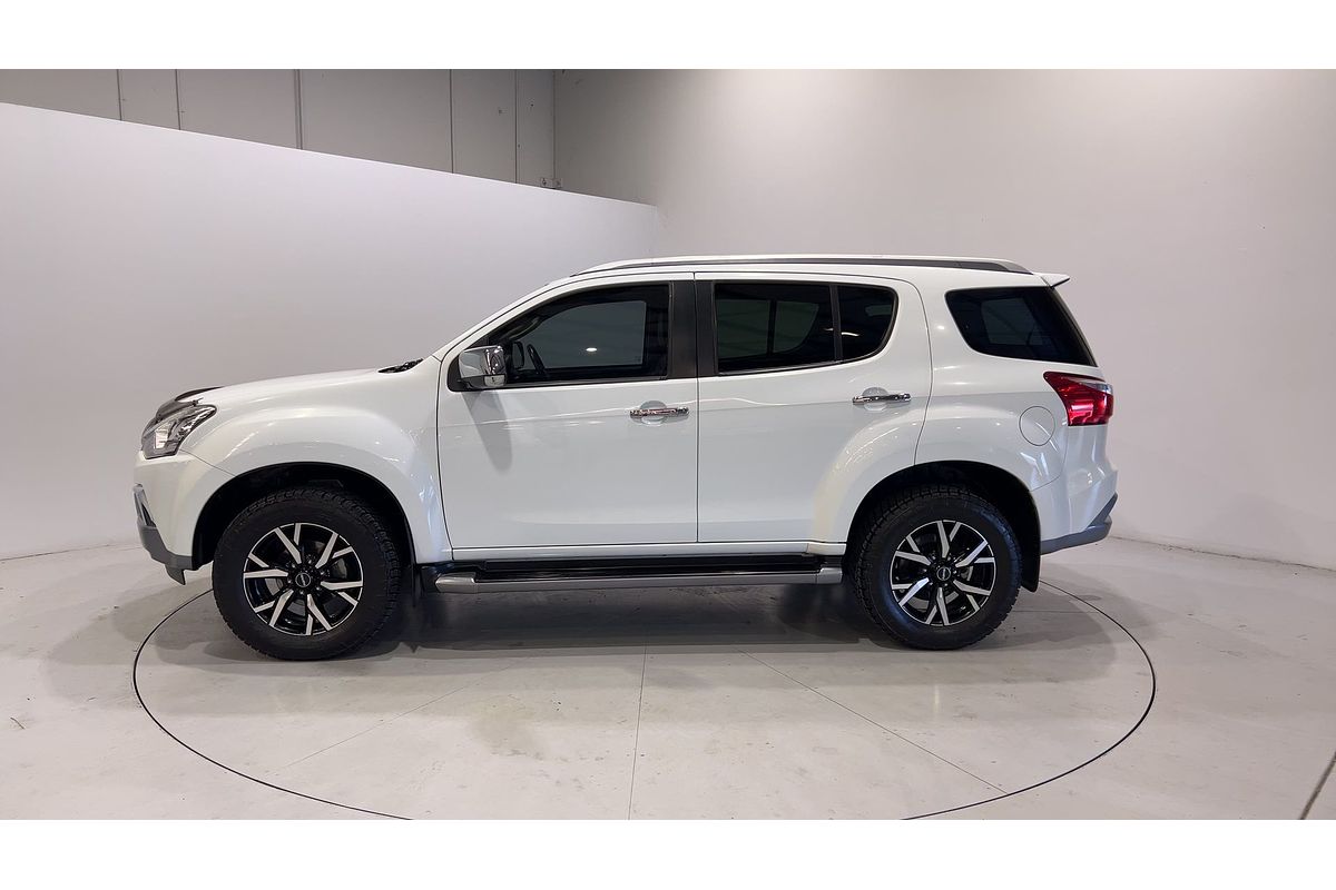 2021 Isuzu MU-X LS-T