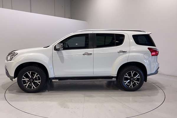 2021 Isuzu MU-X LS-T