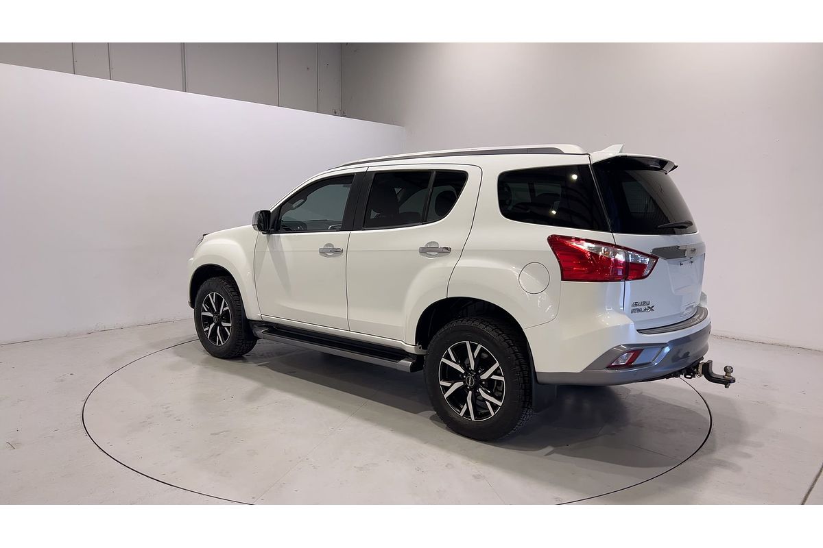 2021 Isuzu MU-X LS-T