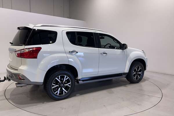 2021 Isuzu MU-X LS-T