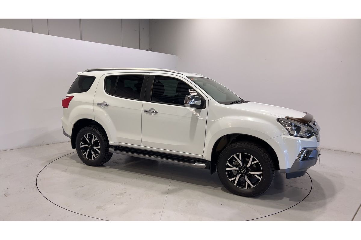 2021 Isuzu MU-X LS-T