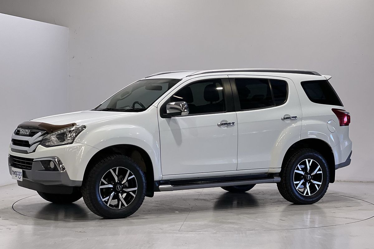 2021 Isuzu MU-X LS-T