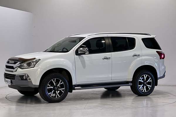 2021 Isuzu MU-X LS-T