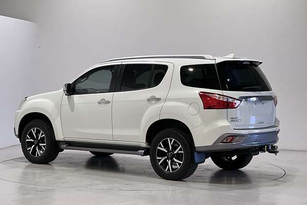 2021 Isuzu MU-X LS-T