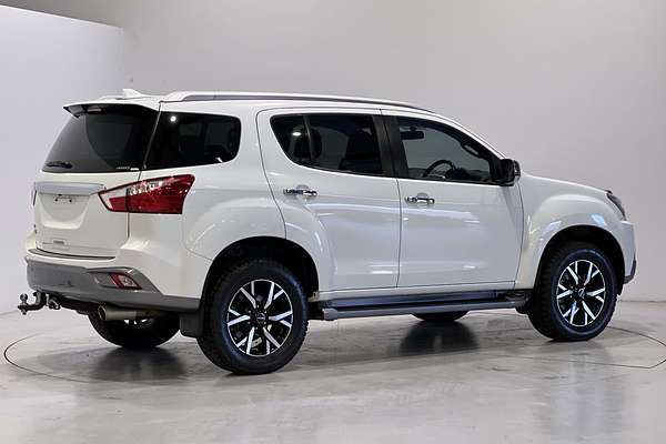 2021 Isuzu MU-X LS-T