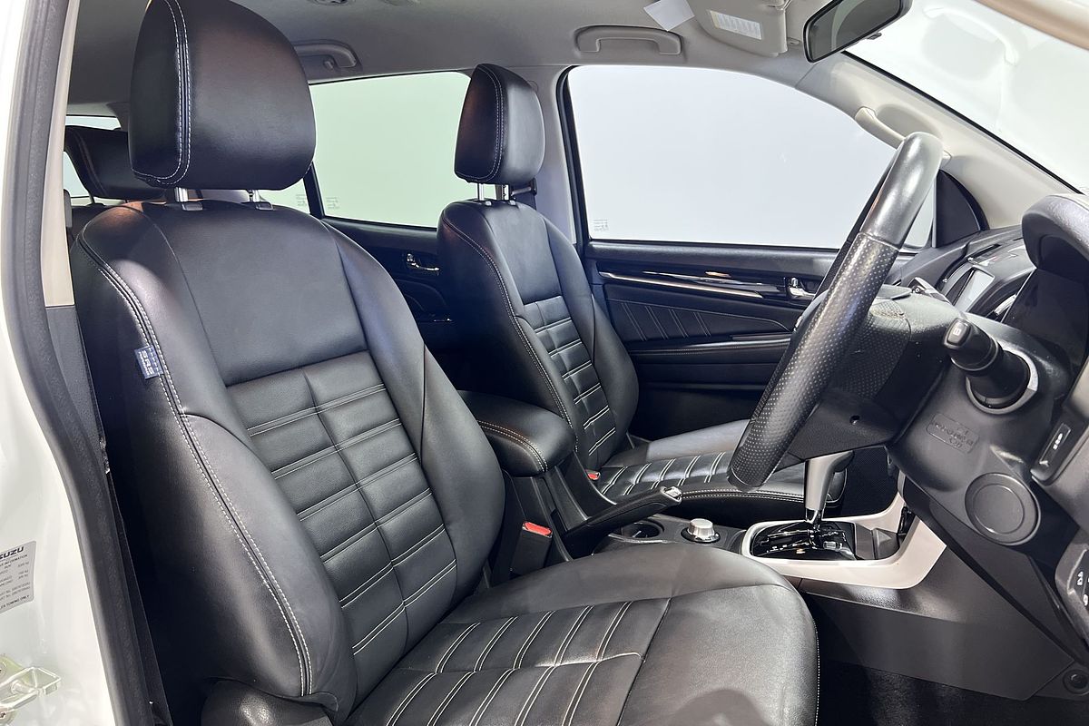 2021 Isuzu MU-X LS-T