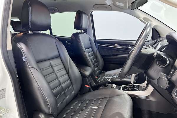 2021 Isuzu MU-X LS-T