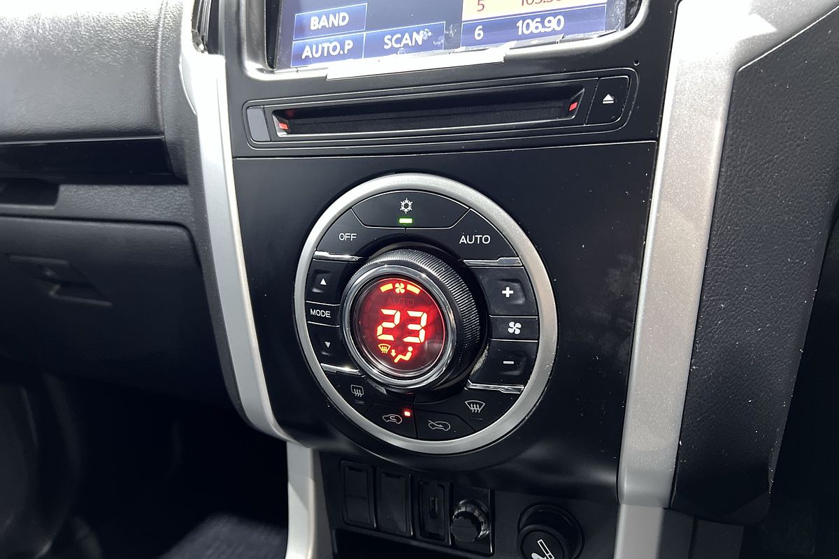 2021 Isuzu MU-X LS-T