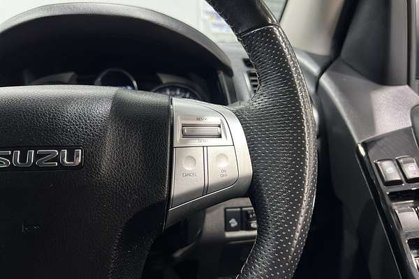 2021 Isuzu MU-X LS-T