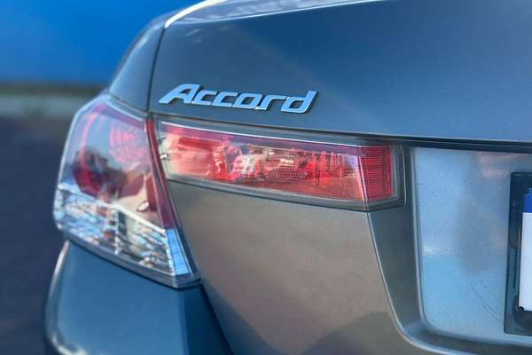2009 Honda Accord V6 Luxury 8th Gen